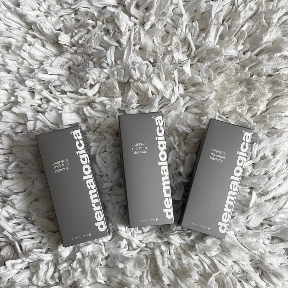 THREE INTENSIVE MOISTURIZER BALANCE